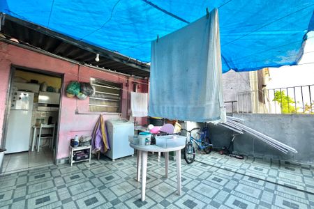 Casa à venda com 137m², 5 quartos e 1 vagaÁrea de Serviço