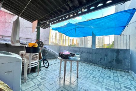 Casa à venda com 137m², 5 quartos e 1 vagaÁrea de Serviço