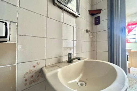 Casa à venda com 137m², 5 quartos e 1 vagaBanheiro 4