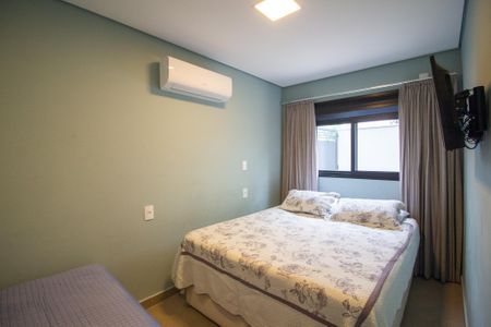 Casa de condomínio para alugar com 299m², 4 quartos e 6 vagasSuite 4