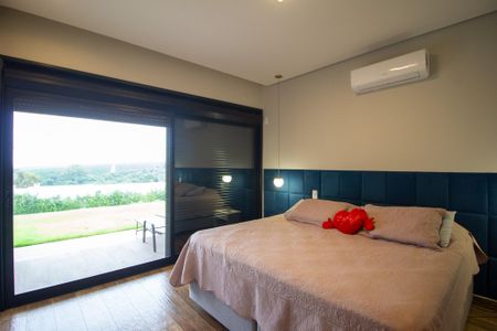 Casa de condomínio para alugar com 299m², 4 quartos e 6 vagasSuite 1