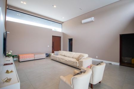 Sala  de casa de condomínio para alugar com 4 quartos, 299m² em Ecoresidencial Jequitiba, Votorantim