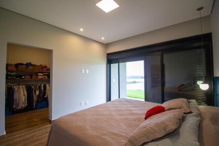 Casa de condomínio para alugar com 299m², 4 quartos e 6 vagasSuite 1