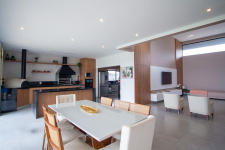 Casa de condomínio para alugar com 299m², 4 quartos e 6 vagasÁrea gourmet