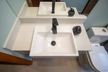 Casa de condomínio para alugar com 299m², 4 quartos e 6 vagasBanheiro da Suíte 4