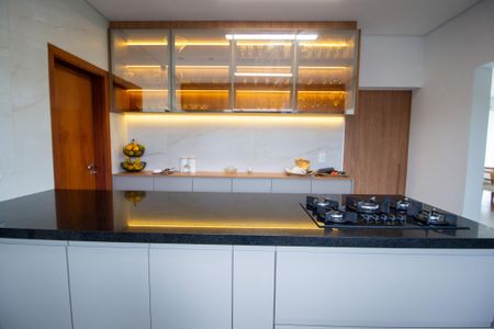 Casa de condomínio para alugar com 299m², 4 quartos e 6 vagasCozinha 