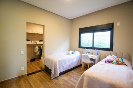 Casa de condomínio para alugar com 299m², 4 quartos e 6 vagasSuite 3