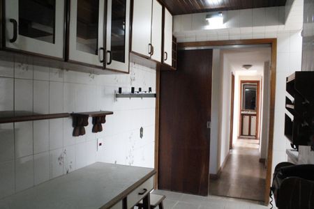 Apartamento à venda com 245m², 3 quartos e 2 vagasCozinha