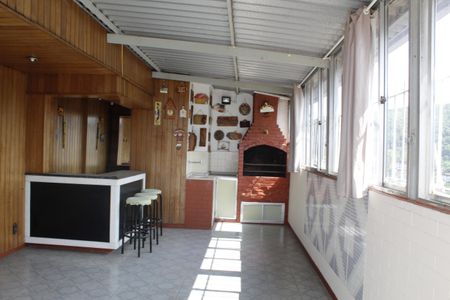 Apartamento à venda com 245m², 3 quartos e 2 vagasChurrasqueira