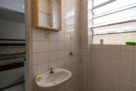 Studio para alugar com 28m², 1 quarto e sem vaga Studio para alugar com 28m², 1 quarto e sem vagaBanheiro