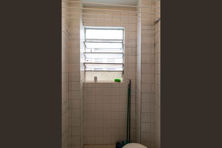 Banheiro de kitnet/studio para alugar com 1 quarto, 28m² em Barra Funda, São Paulo