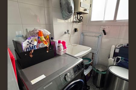 Apartamento à venda com 64m², 2 quartos e 2 vagasÁrea de Serviço