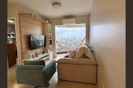 Apartamento à venda com 64m², 2 quartos e 2 vagasSala