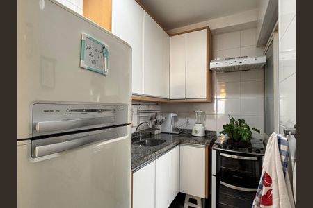 Apartamento à venda com 64m², 2 quartos e 2 vagasCozinha