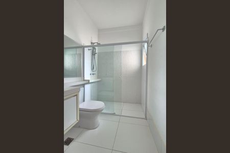 Casa de condomínio à venda com 583m², 5 quartos e 4 vagasBanheiro da Suíte 2