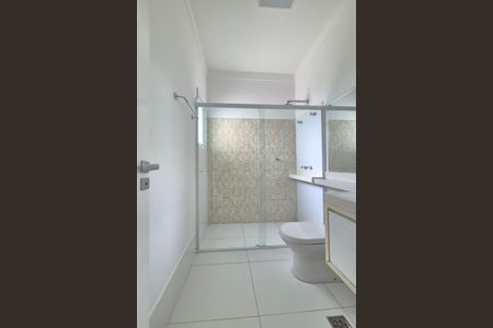 Casa de condomínio à venda com 583m², 5 quartos e 4 vagasBanheiro da Suíte 3