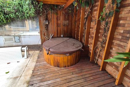 Casa de condomínio à venda com 583m², 5 quartos e 4 vagasDetalhe da Piscina 