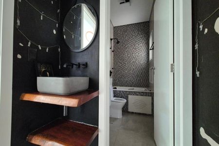 Casa de condomínio à venda com 583m², 5 quartos e 4 vagasBanheiro