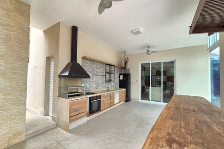 Casa de condomínio à venda com 583m², 5 quartos e 4 vagasÁrea comum - Churrasqueira