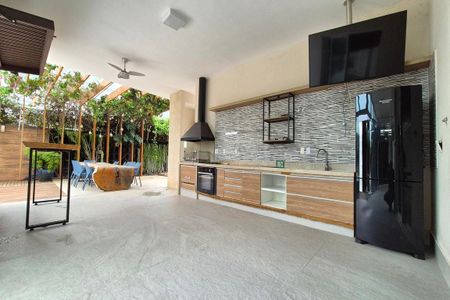 Casa de condomínio à venda com 583m², 5 quartos e 4 vagasÁrea comum - Churrasqueira