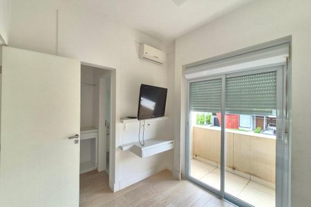 Casa de condomínio à venda com 583m², 5 quartos e 4 vagasQuarto 1 - Suíte 