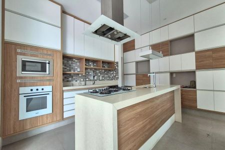 Casa de condomínio à venda com 583m², 5 quartos e 4 vagasCozinha 