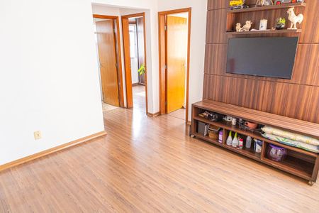 Sala de apartamento à venda com 2 quartos, 50m² em São João Batista, Belo Horizonte