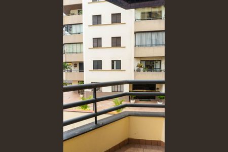 Apartamento à venda com 124m², 3 quartos e 3 vagasSacada da Suite 2