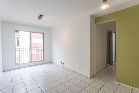 Sala  de apartamento à venda com 3 quartos, 67m² em Conjunto Residencial Ingai, São Paulo