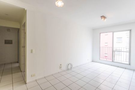 Sala  de apartamento à venda com 3 quartos, 67m² em Conjunto Residencial Ingai, São Paulo
