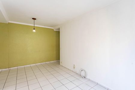 Sala  de apartamento à venda com 3 quartos, 67m² em Conjunto Residencial Ingai, São Paulo