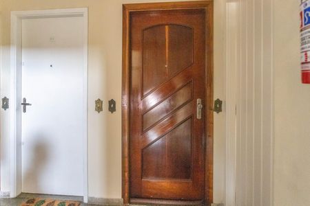 Apartamento à venda com 67m², 3 quartos e 1 vagaEntrada 