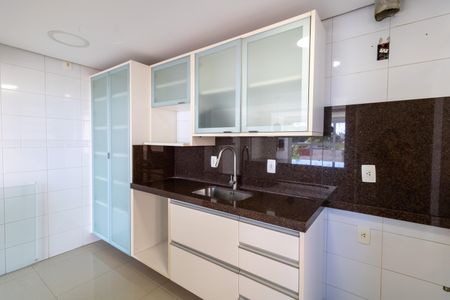 Apartamento à venda com 129m², 3 quartos e 2 vagasCozinha