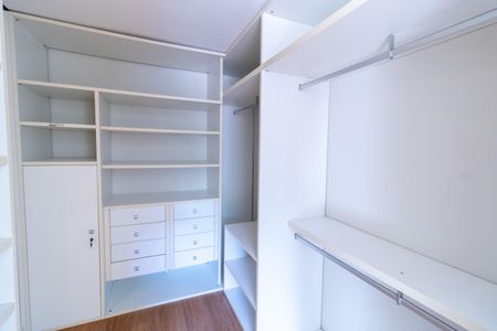 Apartamento à venda com 129m², 3 quartos e 2 vagasCloset da suíte