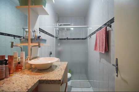 Casa à venda com 166m², 3 quartos e 3 vagasBanheiro da Suíte