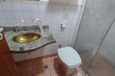 Apartamento à venda com 56m², 2 quartos e 1 vaga Apartamento à venda com 56m², 2 quartos e 1 vagaBanheiro