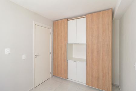 Quarto 2 de apartamento para alugar com 2 quartos, 39m² em Chacara Santa Lucia dos Ypes, Carapicuíba