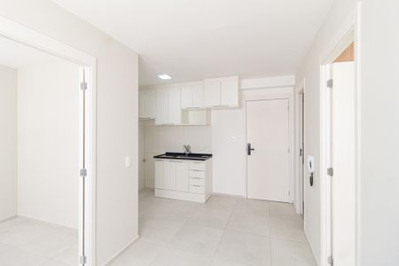 Sala de apartamento para alugar com 2 quartos, 39m² em Chacara Santa Lucia dos Ypes, Carapicuíba