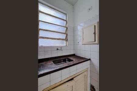 Cozinha de kitnet/studio para alugar com 1 quarto, 28m² em Barra Funda, São Paulo