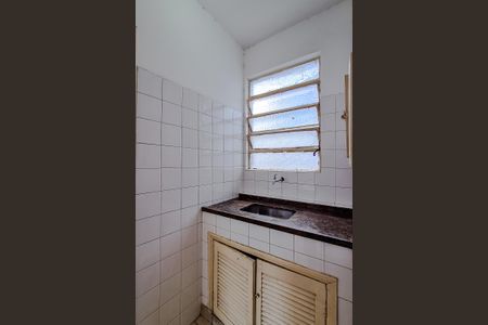 Cozinha de kitnet/studio para alugar com 1 quarto, 28m² em Barra Funda, São Paulo