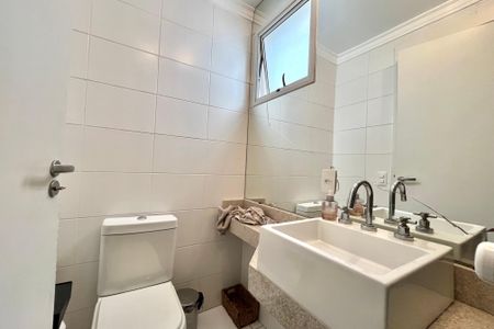 Apartamento à venda com 55m², 2 quartos e 1 vagaBanheiro Corredor