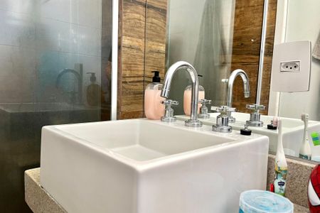 Apartamento à venda com 55m², 2 quartos e 1 vagaBanheiro da Suíte
