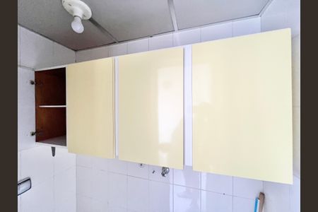 Apartamento à venda com 60m², 2 quartos e 2 vagasBanheiro de serviço