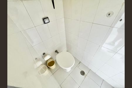 Apartamento à venda com 60m², 2 quartos e 2 vagasBanheiro de serviço