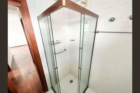 Apartamento à venda com 60m², 2 quartos e 2 vagasBanheiro