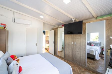 Casa à venda com 180m², 4 quartos e 2 vagas Casa à venda com 180m², 4 quartos e 2 vagasSuíte