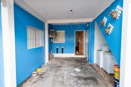 Casa à venda com 180m², 4 quartos e 2 vagas Casa à venda com 180m², 4 quartos e 2 vagasGaragem