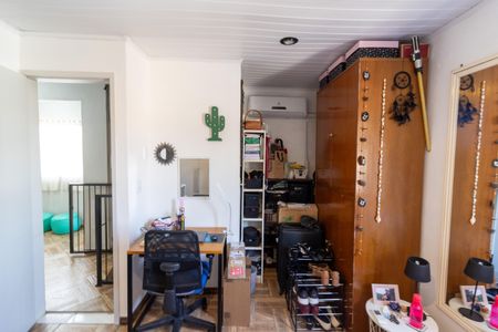 Casa à venda com 180m², 4 quartos e 2 vagas Casa à venda com 180m², 4 quartos e 2 vagasQuarto 1