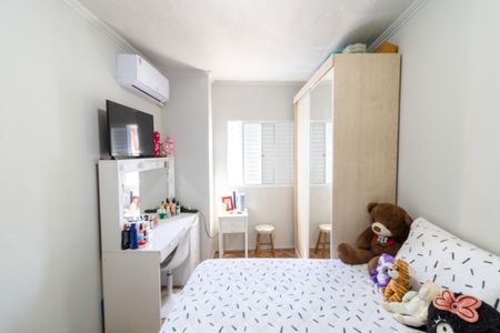 Casa à venda com 180m², 4 quartos e 2 vagas Casa à venda com 180m², 4 quartos e 2 vagasQuarto 3