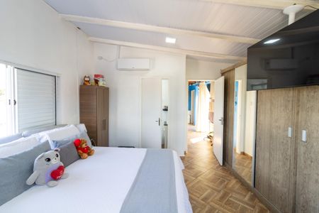 Casa à venda com 180m², 4 quartos e 2 vagas Casa à venda com 180m², 4 quartos e 2 vagasSuíte